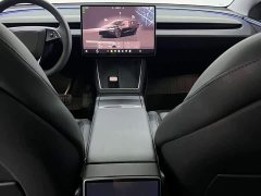 Tesla Model Y Rear-Wheel Drive - ფოტო 10