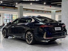 BMW 5 Series 530Li Luxury Edition Premium Package - ფოტო 15
