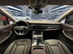 Audi Q7 55 TFSI quattro S line Sport - ფოტო 4
