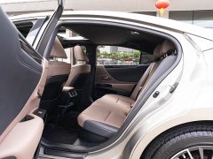 Lexus ES 2022 300h Premium Edition - ფოტო 10