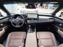 Lexus ES 2022 300h Premium Edition - ფოტო 15