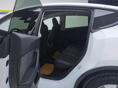 Tesla Model Y Rear-Wheel Drive - ფოტო 11