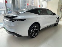 Lynk & Co Z10 95kWh 702km AWD Halo - ფოტო 7