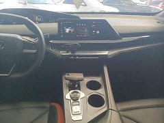 Changan UNI-V 1.5T Premium Edition - ფოტო 12