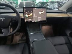 Tesla Model Y Rear-Wheel Drive - ფოტო 12