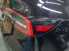 Tesla Model Y Rear-Wheel Drive - ფოტო 7