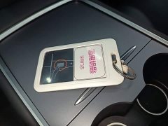 Tesla Model Y Rear-Wheel Drive - ფოტო 8