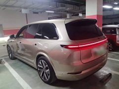 Li Auto L9 Max - ფოტო 4