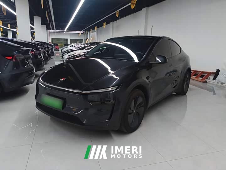 Tesla Model Y Rear-Wheel Drive Launch Edition