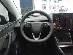 Tesla Model Y Rear-Wheel Drive Launch Edition - ფოტო 10