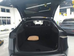 Tesla Model Y Rear-Wheel Drive Launch Edition - ფოტო 18