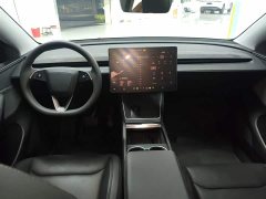 Tesla Model Y Rear-Wheel Drive Launch Edition - ფოტო 9