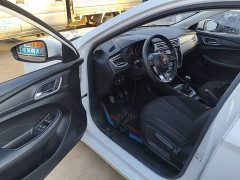 SAIC MG i5 2020 1.5L Manual 4G Connected Deluxe Edition - ფოტო 15