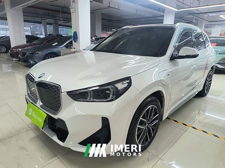 BMW iX1 eDrive25L M Sport Package