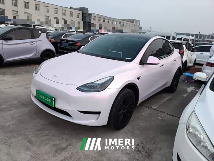 Tesla Model Y Rear-Wheel Drive