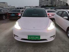 Tesla Model Y Rear-Wheel Drive - ფოტო 2
