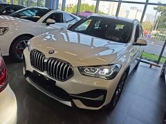 BMW X1 sDrive20Li Premium Edition - ფოტო 1