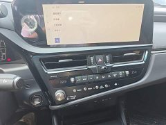 Lexus ES 200 Premium Edition - ფოტო 12