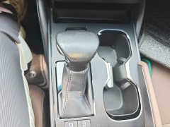 Lexus ES 200 Premium Edition - ფოტო 13