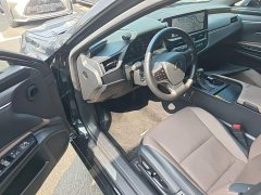 Lexus ES 200 Premium Edition - ფოტო 15