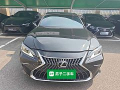 Lexus ES 200 Premium Edition - ფოტო 2