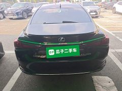 Lexus ES 200 Premium Edition - ფოტო 5