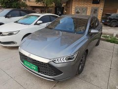 BYD Qin PLUS Glory Edition DM-i 55KM Leading - ფოტო 1