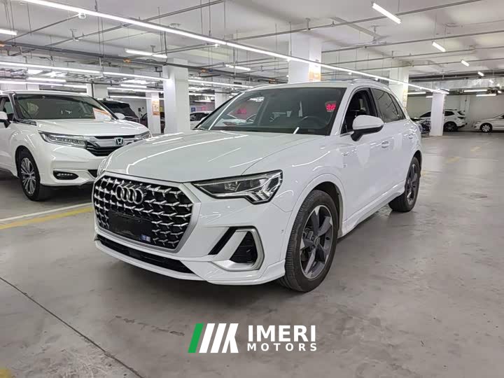 Audi Q3 35 TFSI Fashion Dynamic