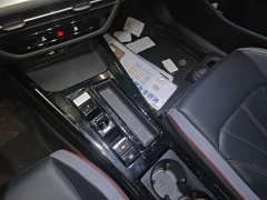 Volkswagen Lingdu L 280TSI DSG Dazzling Red Edition - ფოტო 13