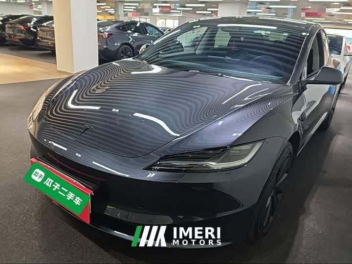 Tesla Model 3 Rear-Wheel Drive