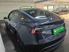 Tesla Model 3 Rear-Wheel Drive - ფოტო 4