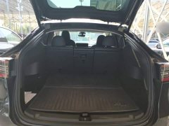 Tesla Model Y Rear-Wheel Drive - ფოტო 18