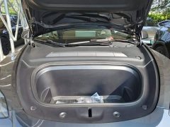 Tesla Model Y Rear-Wheel Drive - ფოტო 19
