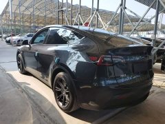 Tesla Model Y Rear-Wheel Drive - ფოტო 4