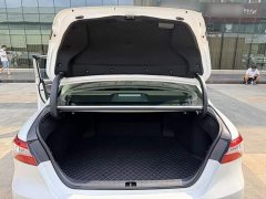 Toyota Camry 2021 2.0G Luxury - ფოტო 2