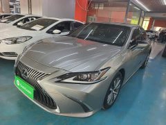 Lexus ES 2020 200 Excellence Edition - ფოტო 1
