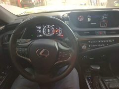 Lexus ES 2020 200 Excellence Edition - ფოტო 9