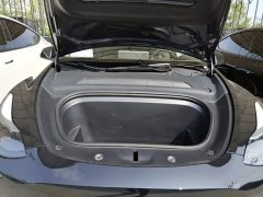Tesla Model Y Rear-Wheel Drive - ფოტო 19