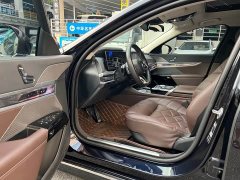 BMW 7 Series 740Li Premier M Sport Package - ფოტო 3