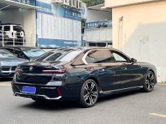 BMW 7 Series 740Li Premier M Sport Package - ფოტო 9