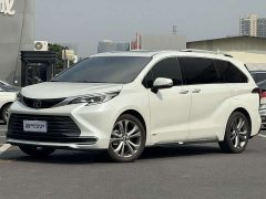 Toyota Sienna 2.5L Hybrid Premium - ფოტო 1
