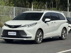 Toyota Sienna 2.5L Hybrid Premium - ფოტო 2