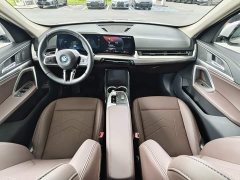 BMW iX1 eDrive25L M Sport Package - ფოტო 13