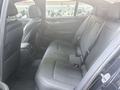 BMW 5 Series (Imported) 525i M Sport Package - ფოტო 11