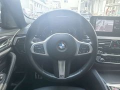 BMW 5 Series (Imported) 525i M Sport Package - ფოტო 17