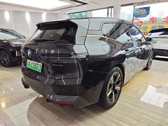 BMW iX xDrive40 - ფოტო 4