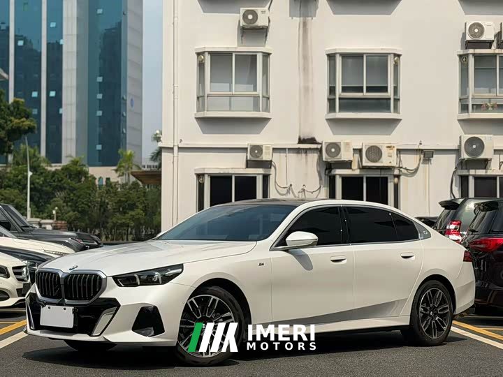BMW 5 Series 525Li M Sport Package - ავტომობილი ჩინეთიდან