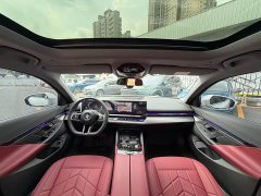BMW 5 Series 525Li M Sport Package - ფოტო 8