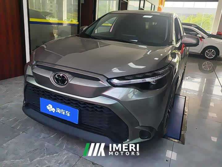 Toyota Frontlander 2.0L CVT Luxury - ავტომობილი ჩინეთიდან
