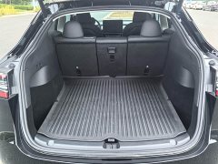 Tesla Model Y Rear-Wheel Drive - ფოტო 12
